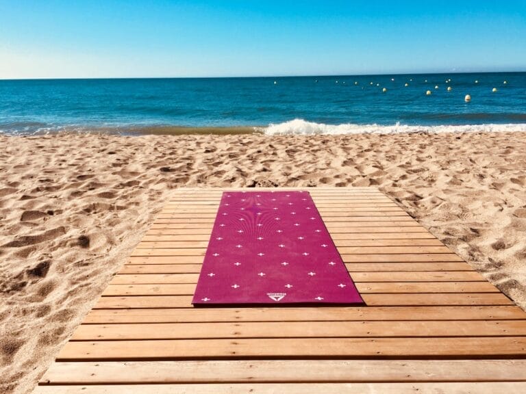 Photo Yoga on beach